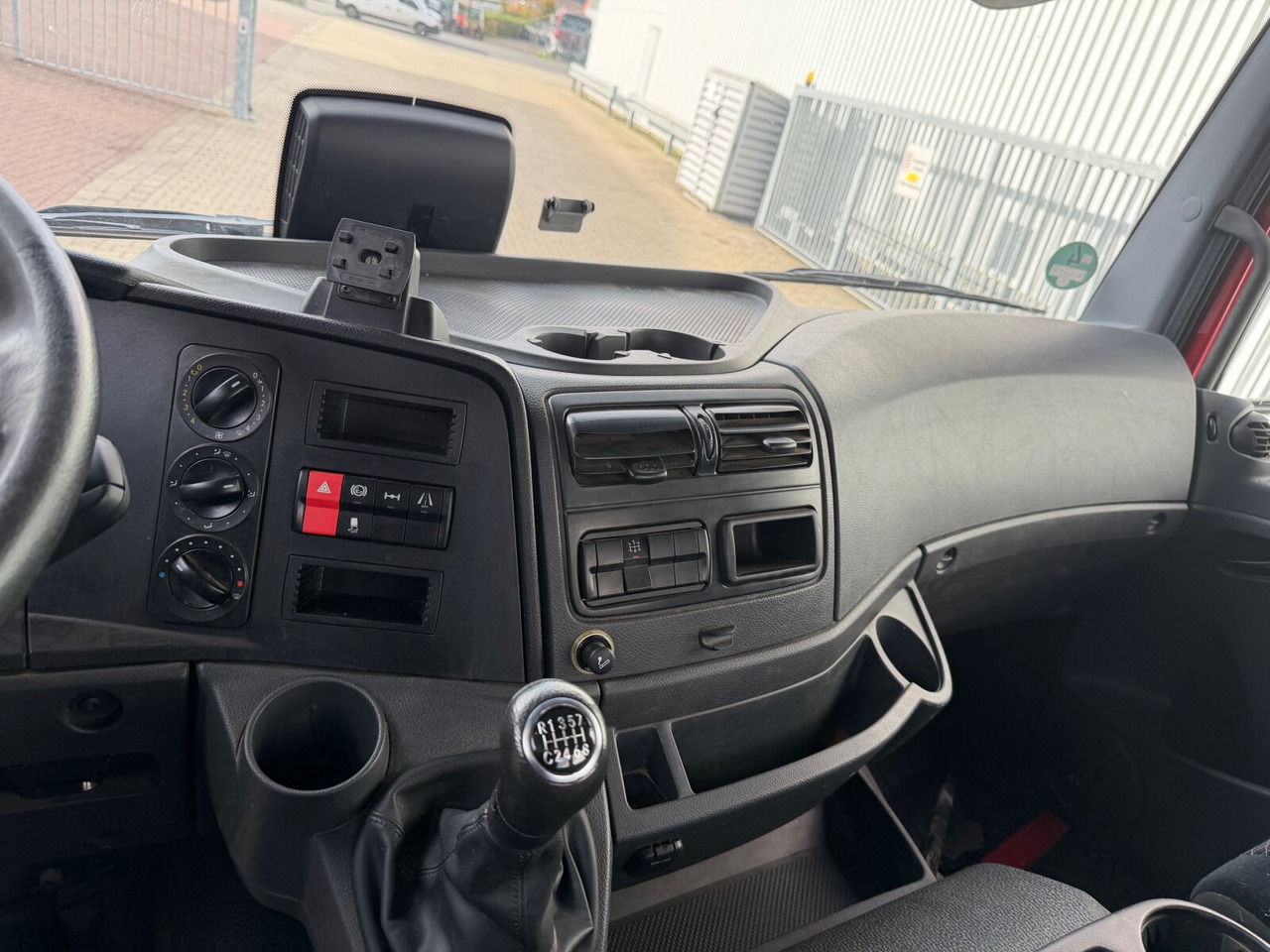 Mercedes-Benz Atego 1530 K 4x2 Atego 1530 K 4x2, 2x AHK - Kallurauto: pilt 5 Mercedes-Benz Atego 1530 K 4x2 Atego 1530 K 4x2, 2x AHK - Kallurauto: pilt 5