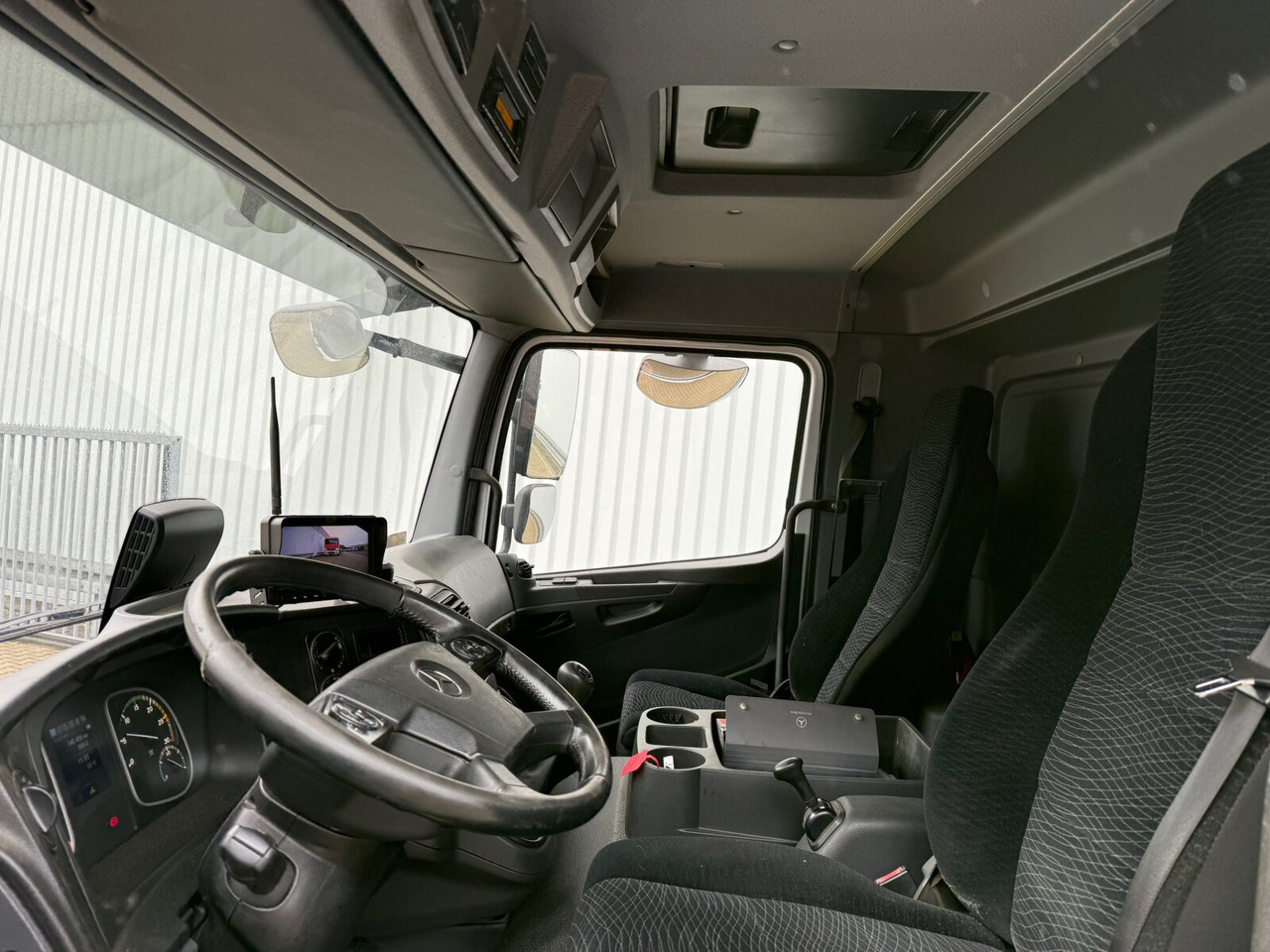 Mercedes-Benz Atego 1627 L 4x2 Atego 1627 L 4x2, 6-Zylinder, Motorabtrieb - Kabiinišassiiga veoauto: pilt 2 Mercedes-Benz Atego 1627 L 4x2 Atego 1627 L 4x2, 6-Zylinder, Motorabtrieb - Kabiinišassiiga veoauto: pilt 2