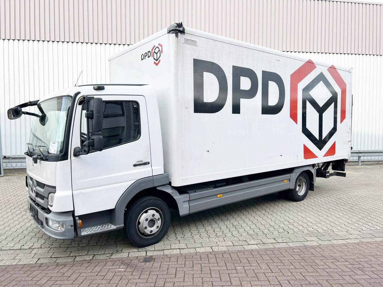 Mercedes-Benz Atego 816 L 4x2 Atego 816 L 4x2 mit LBW, 4x Vorhanden! - Kasti veoauto: pilt 1 Mercedes-Benz Atego 816 L 4x2 Atego 816 L 4x2 mit LBW, 4x Vorhanden! - Kasti veoauto: pilt 1