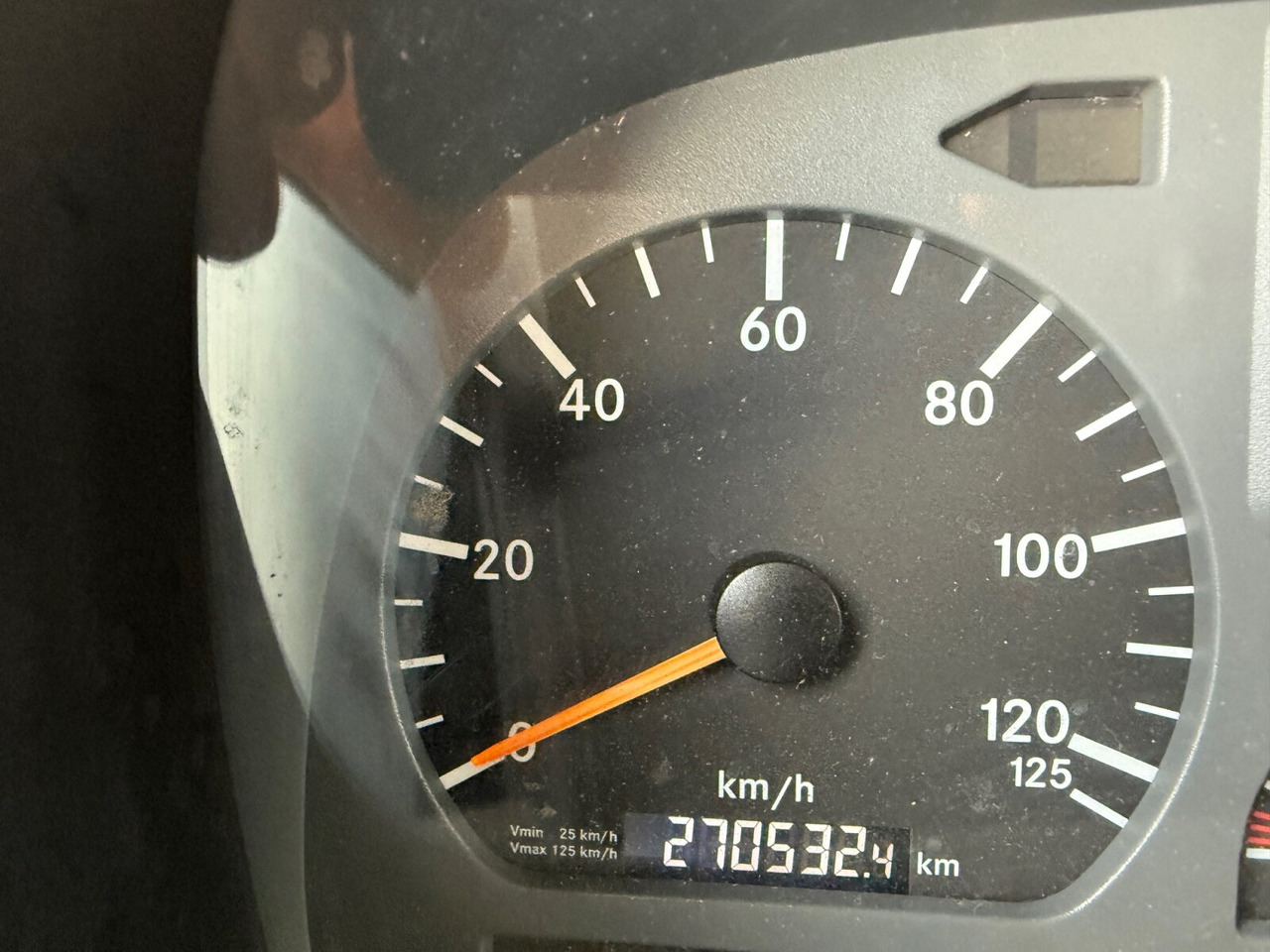 Mercedes-Benz Atego 818 L 4x2 Atego 818 L 4x2, Getränkekoffer, 2x AHK - Kasti veoauto: pilt 4 Mercedes-Benz Atego 818 L 4x2 Atego 818 L 4x2, Getränkekoffer, 2x AHK - Kasti veoauto: pilt 4