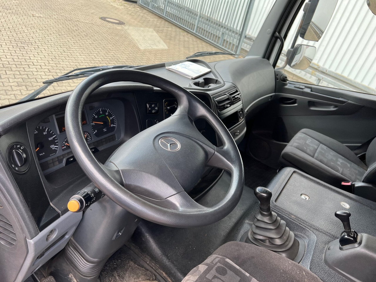 Mercedes-Benz Atego 818 L 4x2 Atego 818 L 4x2 mit LBW BÄR - Tent veoauto: pilt 4 Mercedes-Benz Atego 818 L 4x2 Atego 818 L 4x2 mit LBW BÄR - Tent veoauto: pilt 4