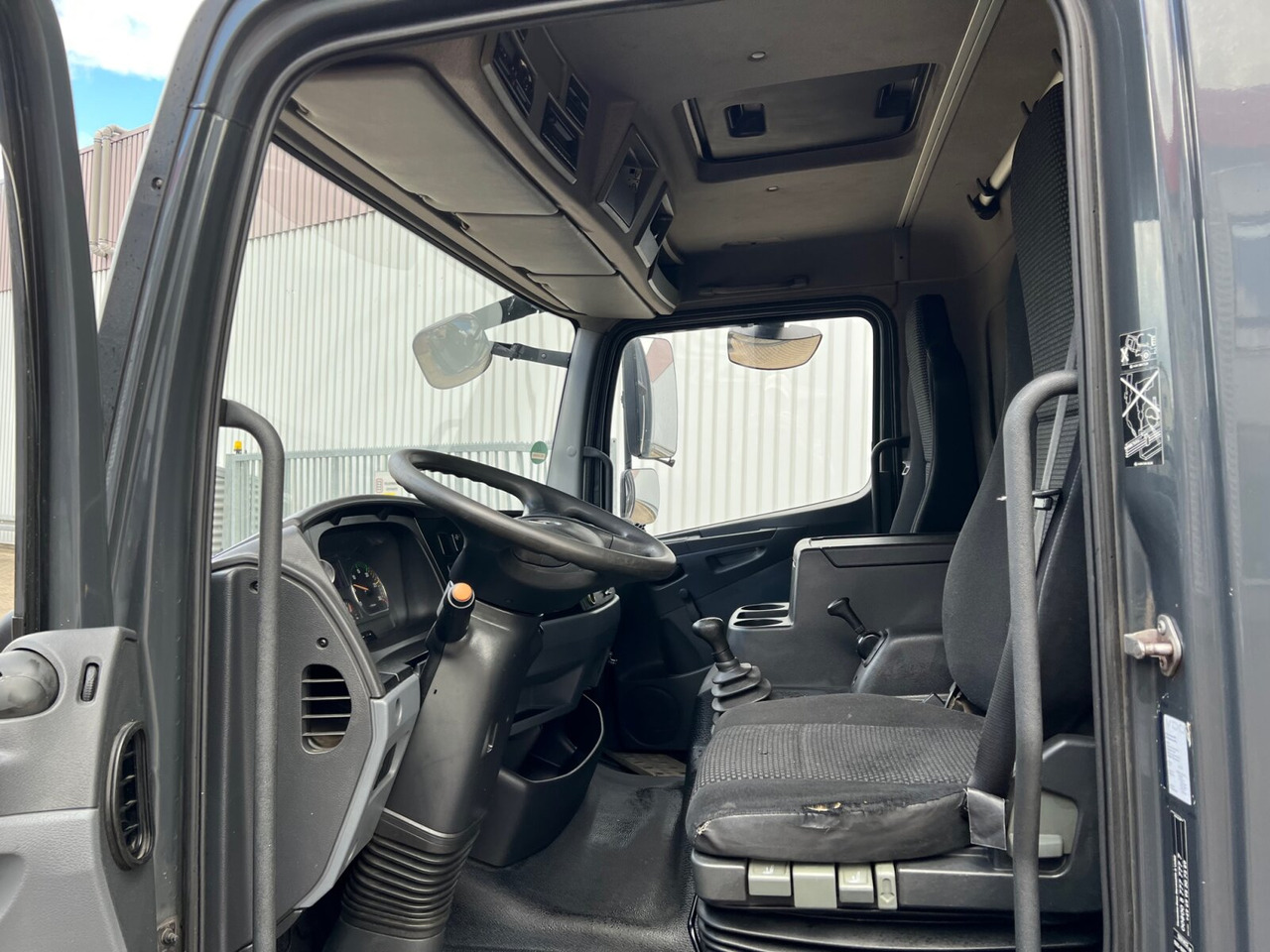 Mercedes-Benz Atego 818 L 4x2 Atego 818 L 4x2 mit MBB LBW, 4x Vorhanden! - Kasti veoauto: pilt 2 Mercedes-Benz Atego 818 L 4x2 Atego 818 L 4x2 mit MBB LBW, 4x Vorhanden! - Kasti veoauto: pilt 2