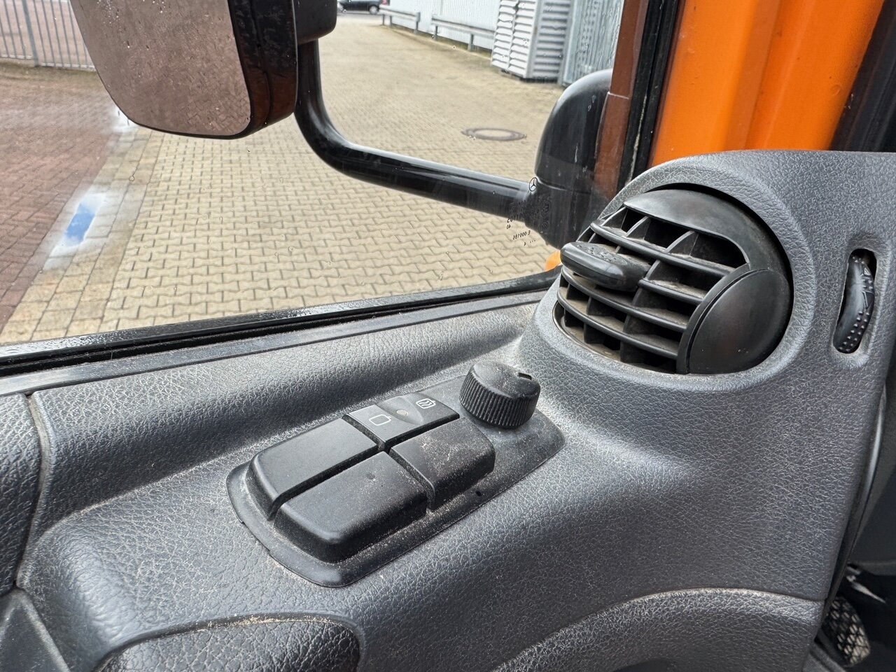 Kallurauto Mercedes-Benz Atego 823 K 4x2 Atego 823 K 4x2, 2x AHK: pilt 6