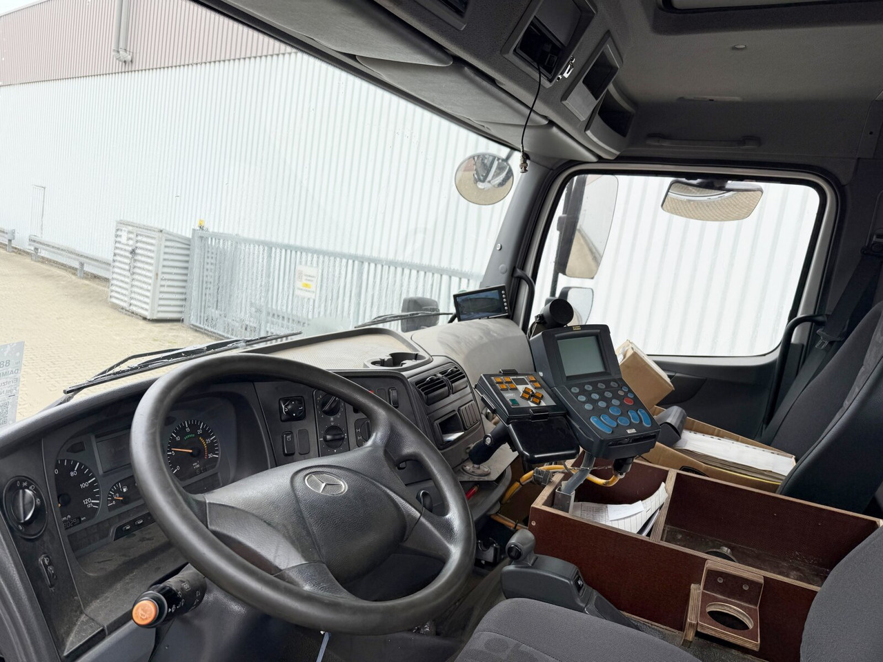 Mercedes-Benz Axor 1824 AK 4x4 Axor 1824 AK 4x4, Tele-Absetzer, Winterdienstausstattung - Nöörtõstukiga veoauto: pilt 4 Mercedes-Benz Axor 1824 AK 4x4 Axor 1824 AK 4x4, Tele-Absetzer, Winterdienstausstattung - Nöörtõstukiga veoauto: pilt 4