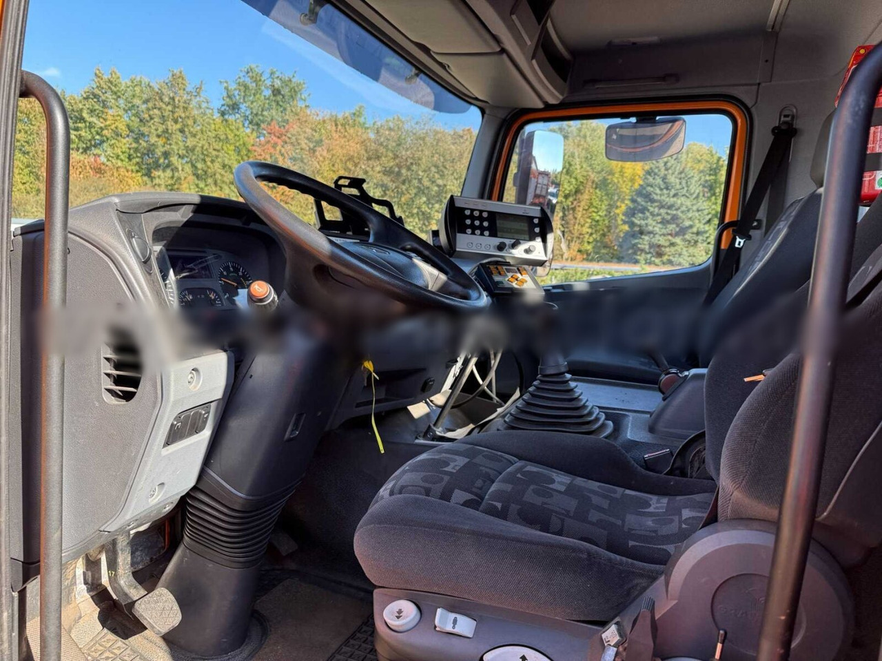 Mercedes-Benz Axor 1824 L 4x2 Axor 1824 L 4x2, Motorabtrieb, Winterdienstausstattung - Konkstõstukiga veoauto: pilt 5 Mercedes-Benz Axor 1824 L 4x2 Axor 1824 L 4x2, Motorabtrieb, Winterdienstausstattung - Konkstõstukiga veoauto: pilt 5