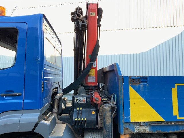 Mercedes-Benz Axor 1828 L 4x2 Axor 1828 L 4x2 mit Kran Palfinger PK 9501, Funk - Kraanaga veoauto, Madelveok/ Platvormveok: pilt 3 Mercedes-Benz Axor 1828 L 4x2 Axor 1828 L 4x2 mit Kran Palfinger PK 9501, Funk - Kraanaga veoauto, Madelveok/ Platvormveok: pilt 3