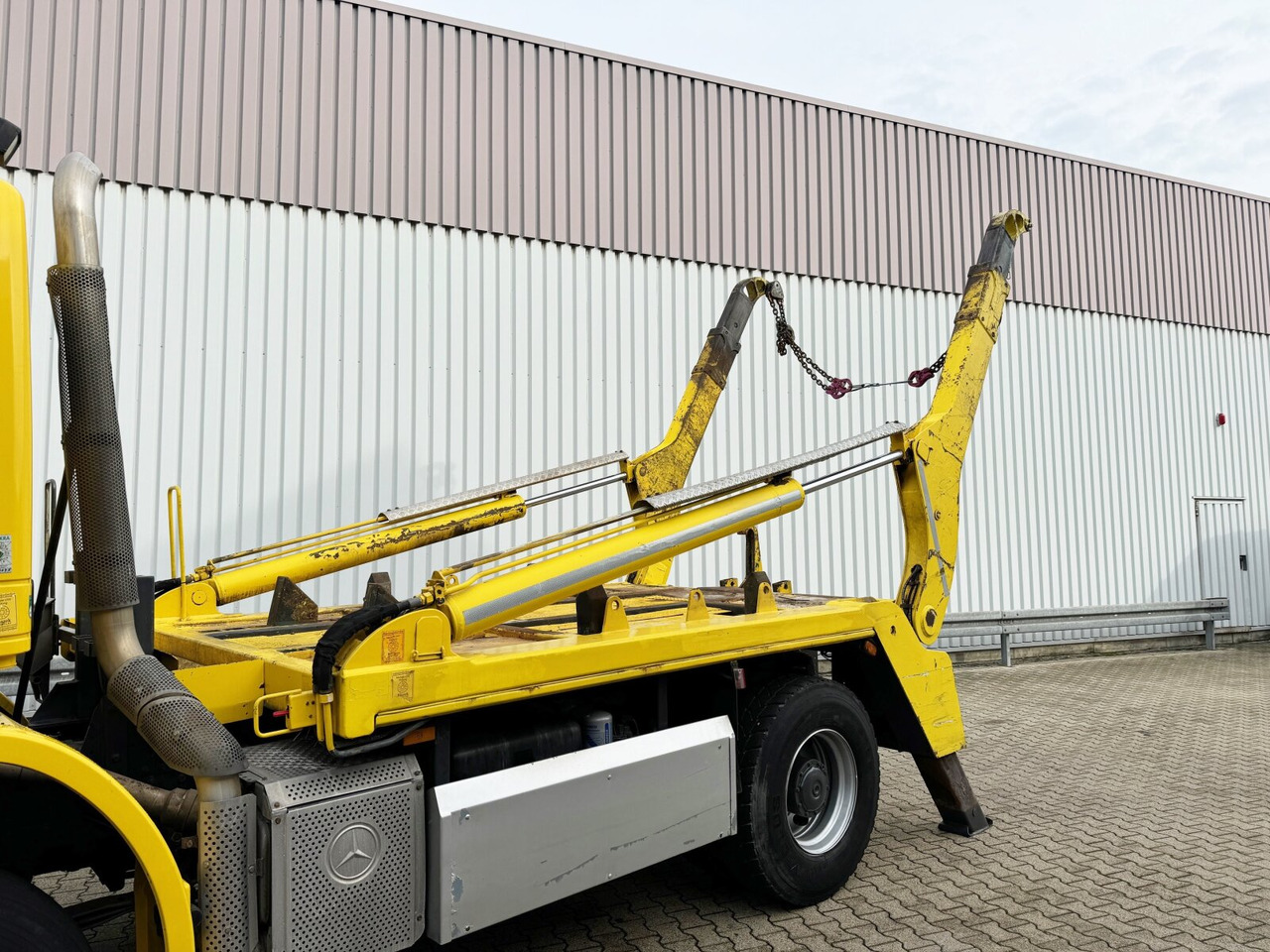 Mercedes-Benz Axor 1833 K 4x2 Axor 1833 K 4x2, Gergen TAK 20 Tele-Absetzer - Nöörtõstukiga veoauto: pilt 2 Mercedes-Benz Axor 1833 K 4x2 Axor 1833 K 4x2, Gergen TAK 20 Tele-Absetzer - Nöörtõstukiga veoauto: pilt 2
