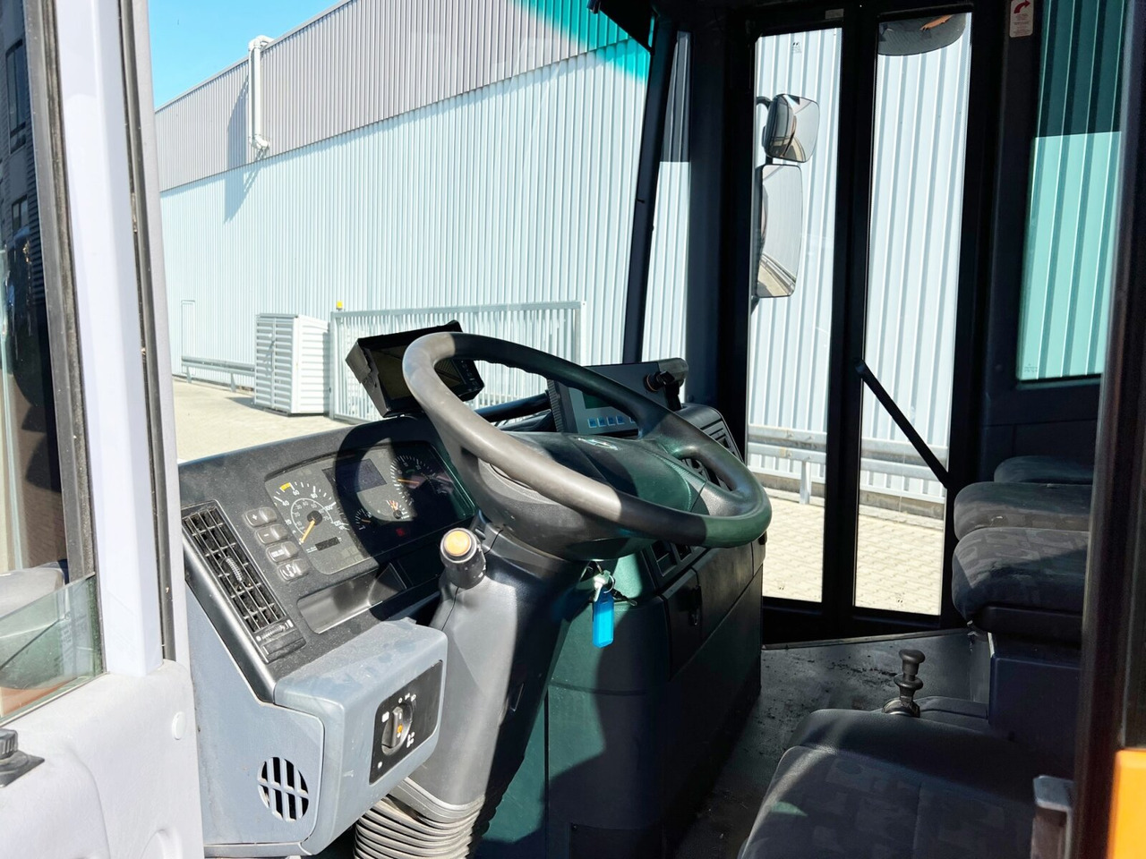 Prügiauto transporditavad ained jäätmed Mercedes-Benz Econic 2629 L/NLA 6x2/4 Econic 2629 L/NLA 6x2/4, EEV, Lenkachse, FAUN Rotopress 519L, Zöller-Schüttung: pilt 15 Prügiauto transporditavad ained jäätmed Mercedes-Benz Econic 2629 L/NLA 6x2/4 Econic 2629 L/NLA 6x2/4, EEV, Lenkachse, FAUN Rotopress 519L, Zöller-Schüttung: pilt 15