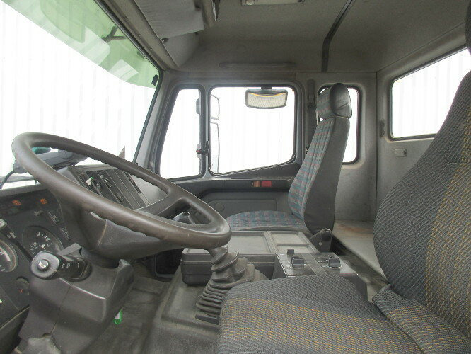 Mercedes-Benz SK 1824 AK 4x4 SK 1824 AK 4x4 Chassis - Kabiinišassiiga veoauto: pilt 3 Mercedes-Benz SK 1824 AK 4x4 SK 1824 AK 4x4 Chassis - Kabiinišassiiga veoauto: pilt 3