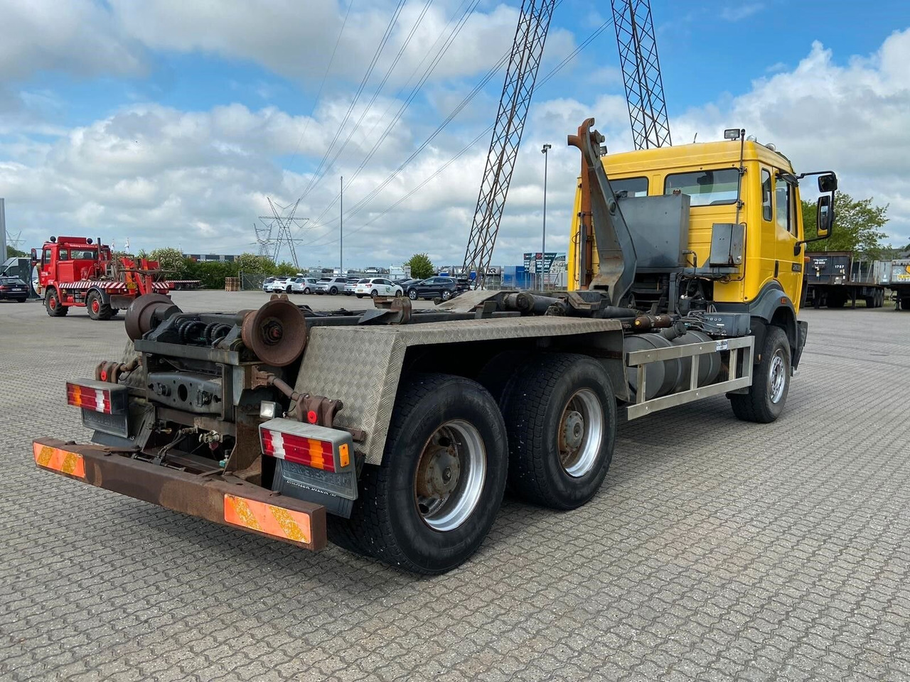Mercedes-Benz SK II 2631 6x4 SK II 2631 6x4, Winterdienstausstattung - Konkstõstukiga veoauto: pilt 2 Mercedes-Benz SK II 2631 6x4 SK II 2631 6x4, Winterdienstausstattung - Konkstõstukiga veoauto: pilt 2