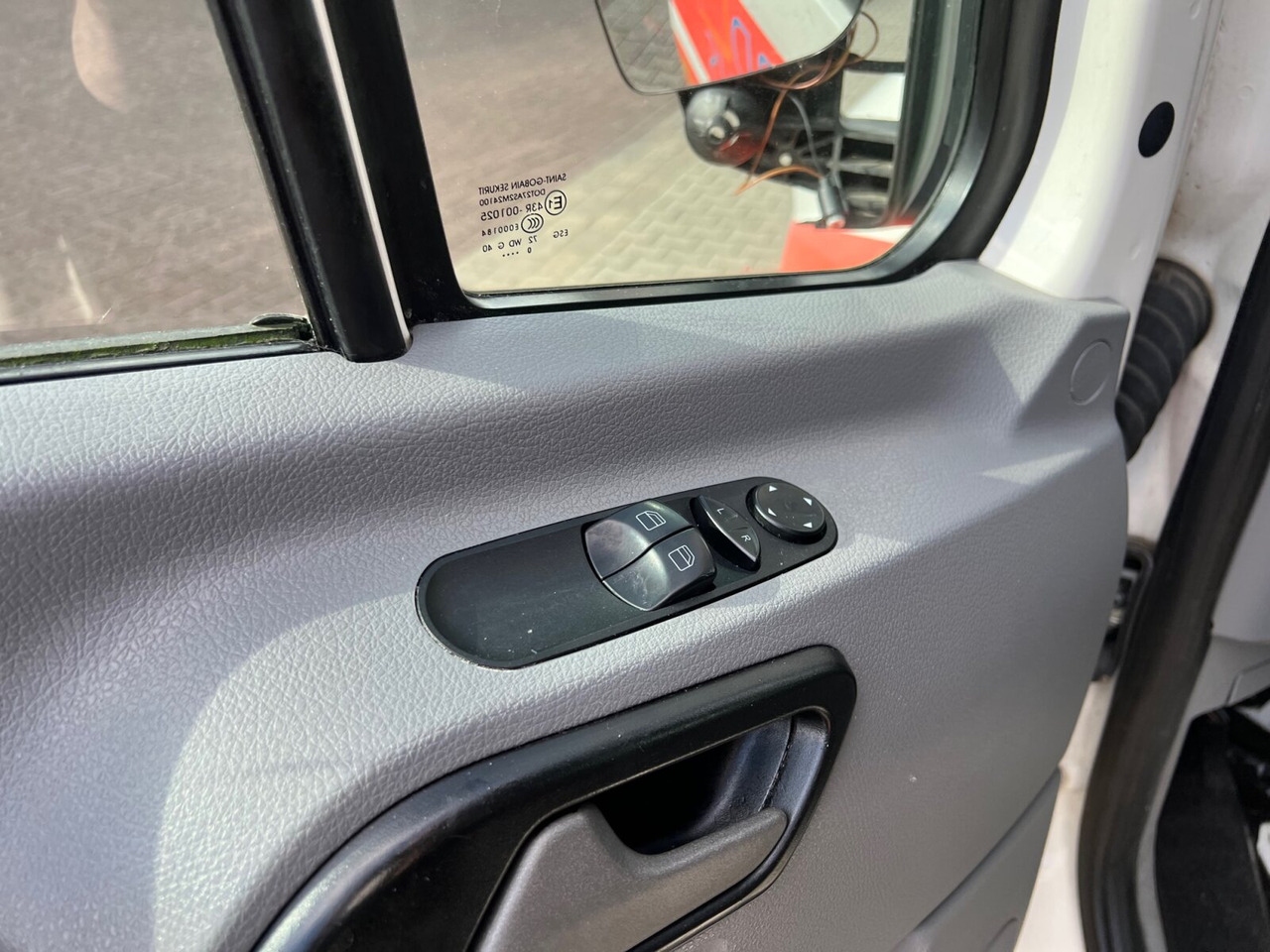 Mercedes-Benz Sprinter 313 CDI 4x2 Sprinter 313 CDI 4x2, EEV, Krankenwagen liising Mercedes-Benz Sprinter 313 CDI 4x2 Sprinter 313 CDI 4x2, EEV, Krankenwagen: pilt 7 Mercedes-Benz Sprinter 313 CDI 4x2 Sprinter 313 CDI 4x2, EEV, Krankenwagen liising Mercedes-Benz Sprinter 313 CDI 4x2 Sprinter 313 CDI 4x2, EEV, Krankenwagen: pilt 7