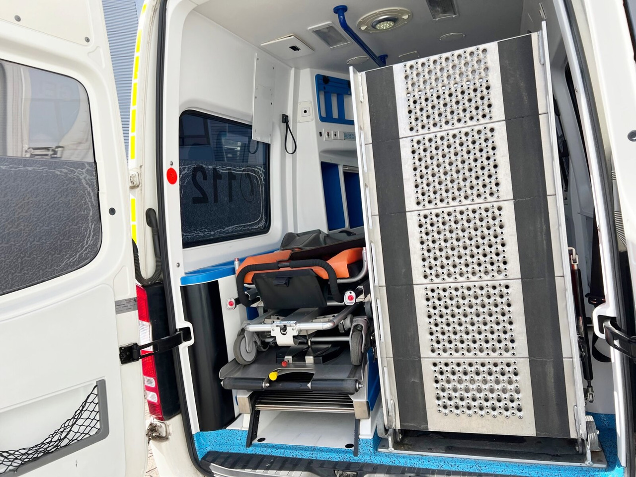 Mercedes-Benz Sprinter 313 CDI 4x2 Sprinter 313 CDI 4x2, EEV, Krankenwagen liising Mercedes-Benz Sprinter 313 CDI 4x2 Sprinter 313 CDI 4x2, EEV, Krankenwagen: pilt 15 Mercedes-Benz Sprinter 313 CDI 4x2 Sprinter 313 CDI 4x2, EEV, Krankenwagen liising Mercedes-Benz Sprinter 313 CDI 4x2 Sprinter 313 CDI 4x2, EEV, Krankenwagen: pilt 15