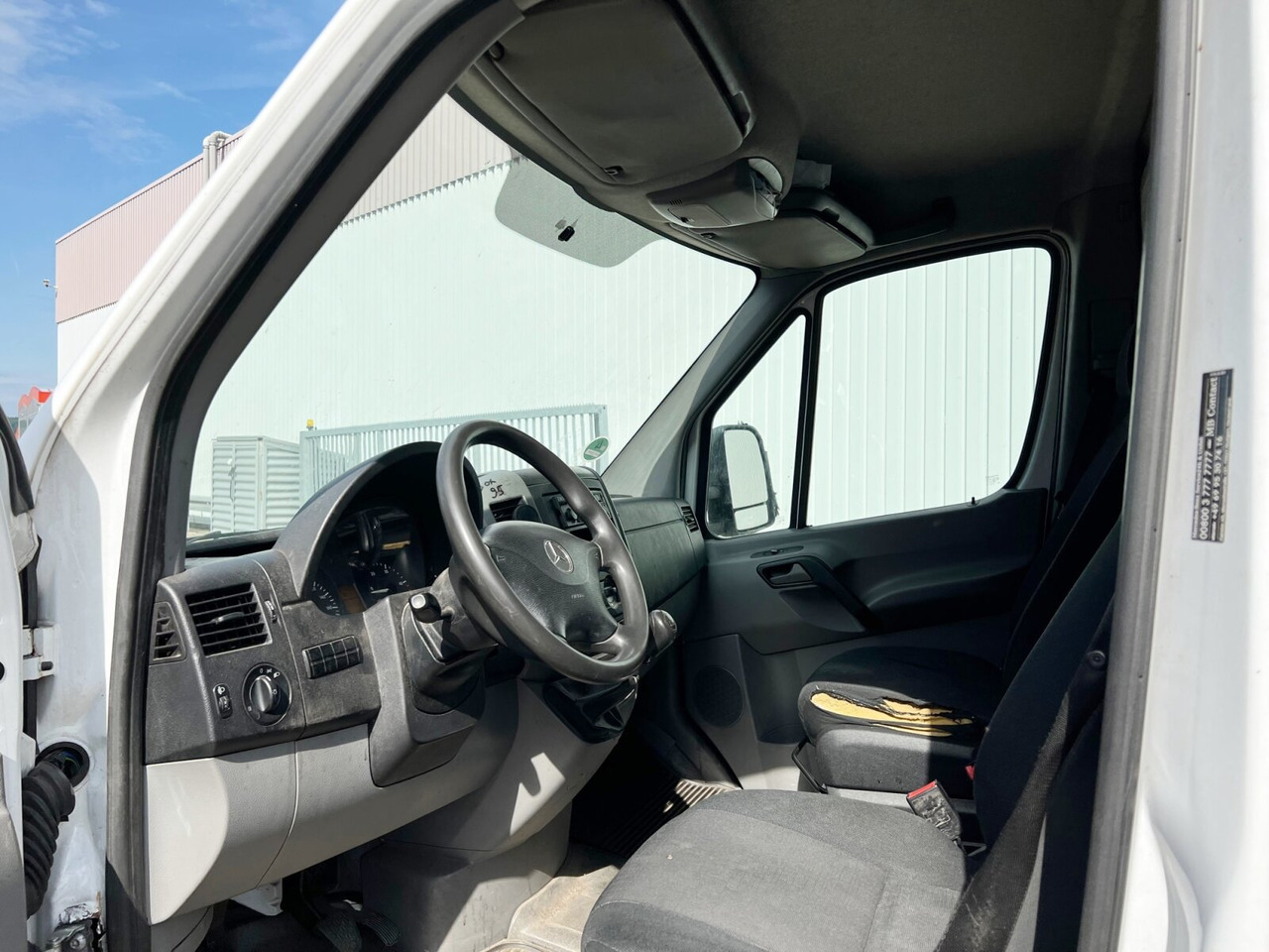 Mercedes-Benz Sprinter 314 CDI 4x2 Sprinter 314 CDI 4x2, 5x Vorhanden! - Tarbesõiduk furgoon: pilt 2 Mercedes-Benz Sprinter 314 CDI 4x2 Sprinter 314 CDI 4x2, 5x Vorhanden! - Tarbesõiduk furgoon: pilt 2