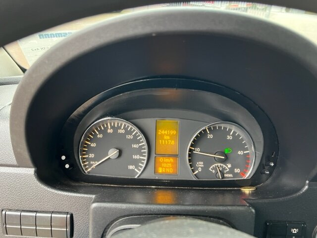 Mercedes-Benz Sprinter 515 CDI 4x2 Sprinter 515 CDI 4x2 - Kaubik: pilt 5 Mercedes-Benz Sprinter 515 CDI 4x2 Sprinter 515 CDI 4x2 - Kaubik: pilt 5