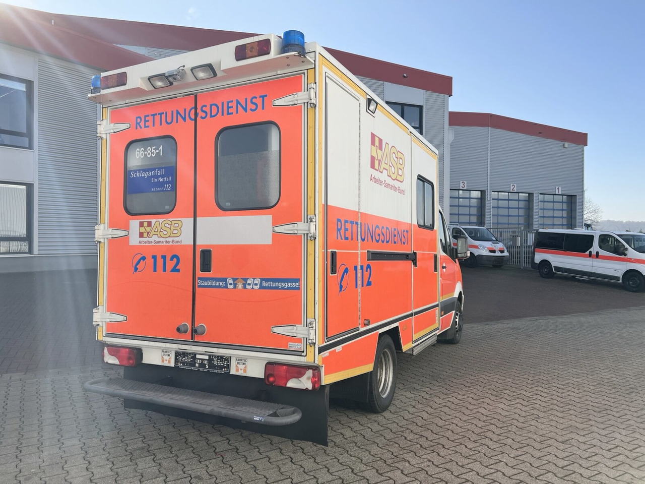 Mercedes-Benz Sprinter 516 CDI 4x2 Sprinter 516 CDI 4x2, Rettungswagen, Retarder liising Mercedes-Benz Sprinter 516 CDI 4x2 Sprinter 516 CDI 4x2, Rettungswagen, Retarder: pilt 11