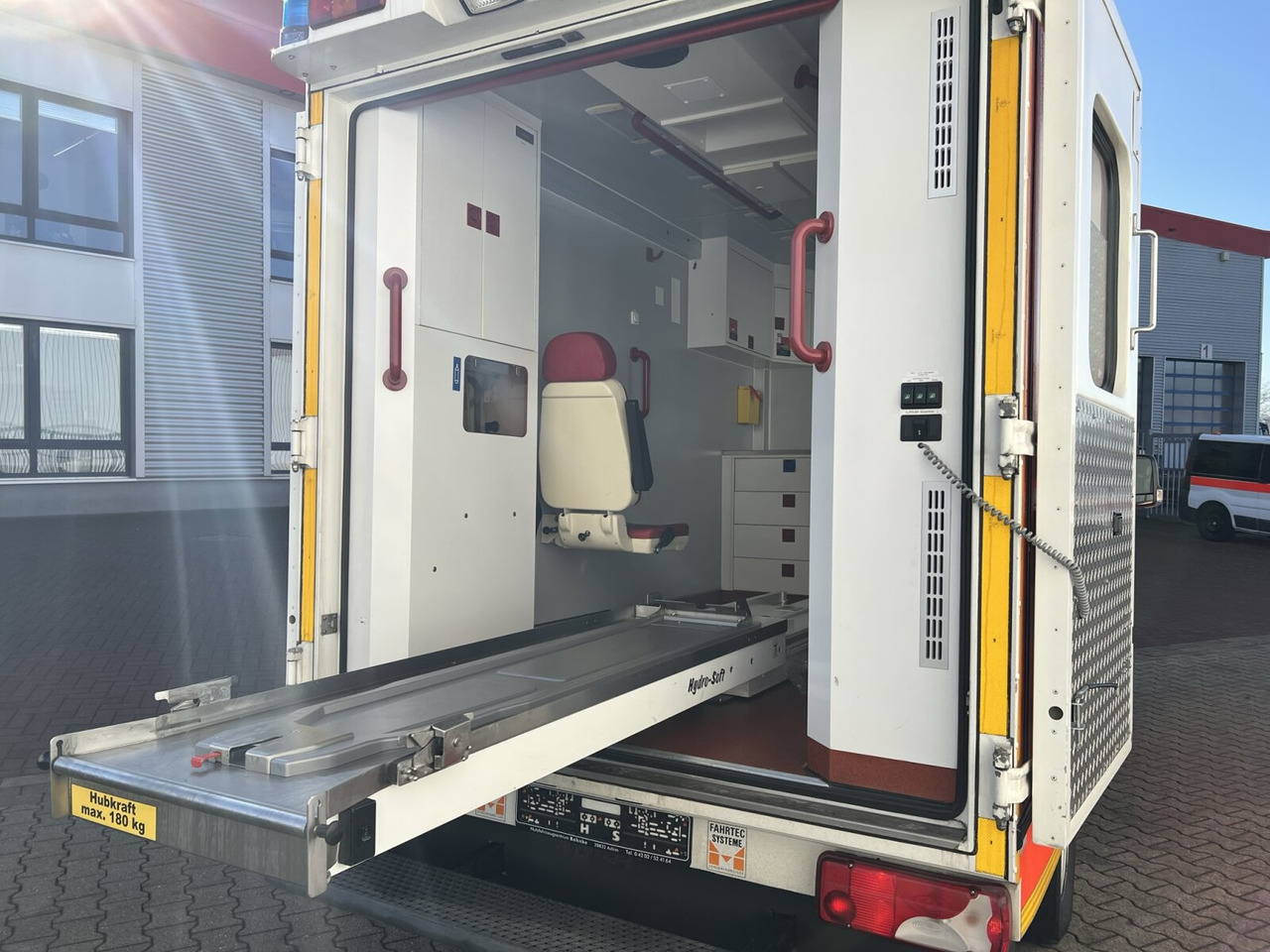 Mercedes-Benz Sprinter 516 CDI 4x2 Sprinter 516 CDI 4x2, Rettungswagen, Retarder liising Mercedes-Benz Sprinter 516 CDI 4x2 Sprinter 516 CDI 4x2, Rettungswagen, Retarder: pilt 6