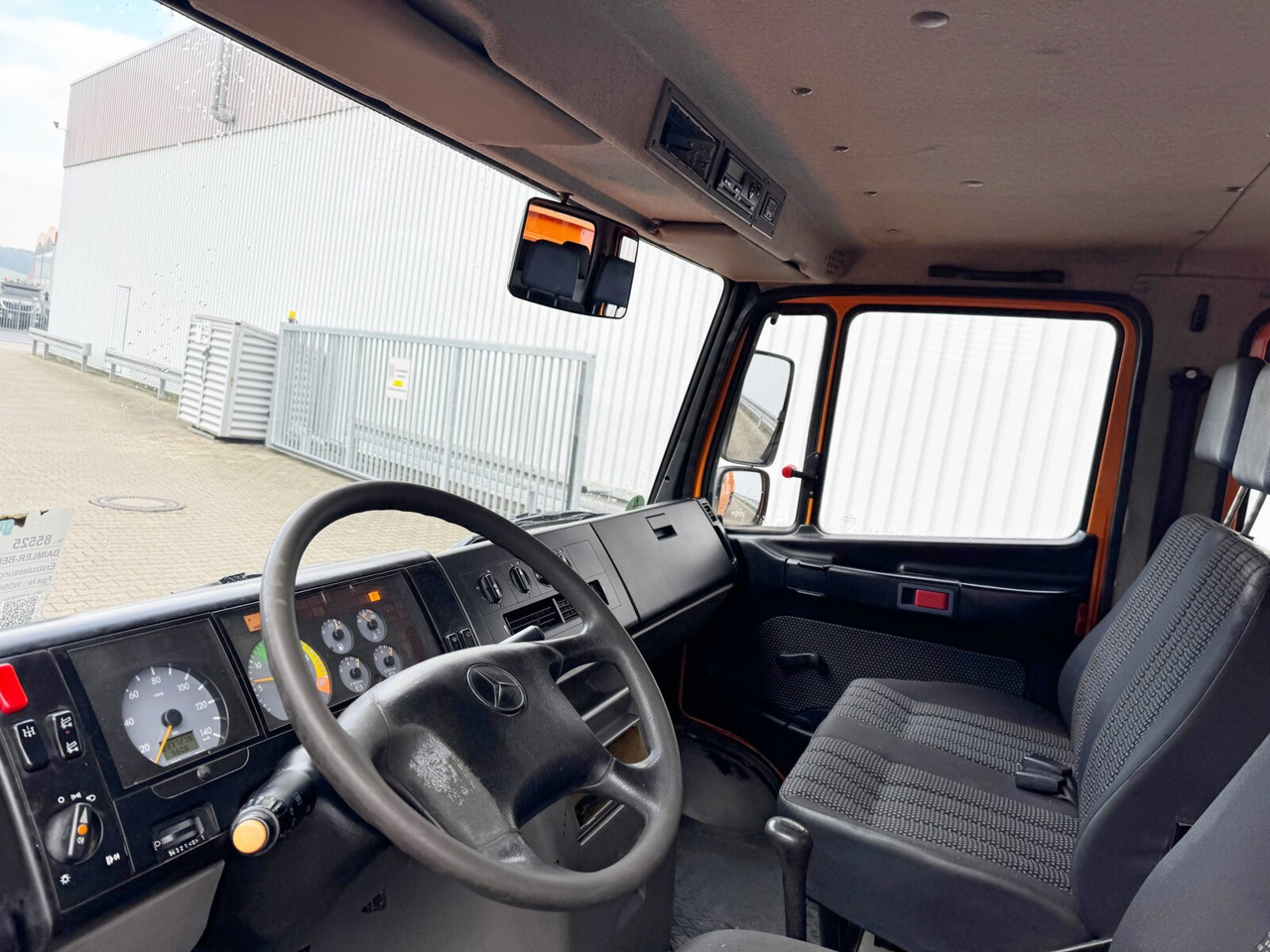 Mercedes-Benz Vario 816 D 4x2 Doka Vario 816 D 4x2 Doka, 2x AHK, Meiller Kipper, Ex-Stadtverwaltung - Tarbesõiduk kallur, Meeskonnaauto: pilt 4 Mercedes-Benz Vario 816 D 4x2 Doka Vario 816 D 4x2 Doka, 2x AHK, Meiller Kipper, Ex-Stadtverwaltung - Tarbesõiduk kallur, Meeskonnaauto: pilt 4