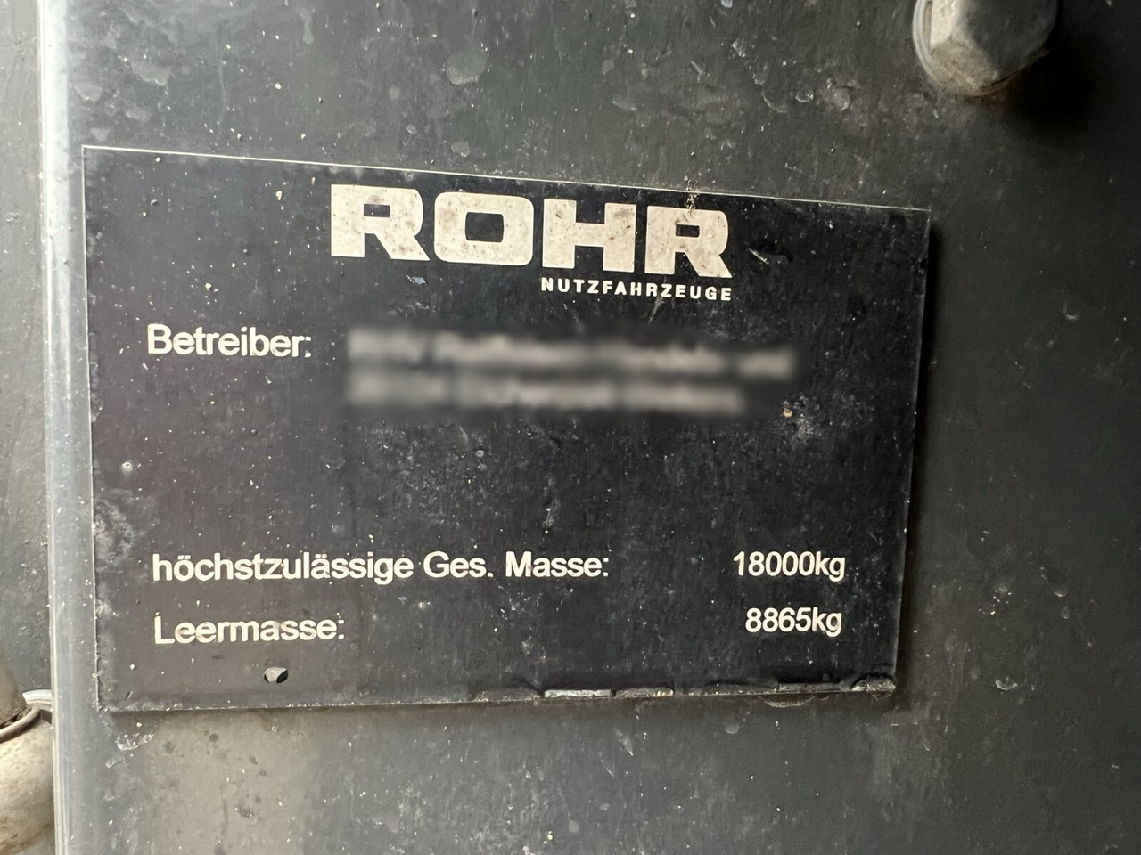 R450 4x2 R450 4x2, Retarder, ADR, Rohr Tank, ca. 14400l - Tsisternauto: pilt 3 R450 4x2 R450 4x2, Retarder, ADR, Rohr Tank, ca. 14400l - Tsisternauto: pilt 3