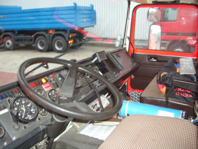 Renault G F231 4x2 - Tuletõrjeauto: pilt 4 Renault G F231 4x2 - Tuletõrjeauto: pilt 4