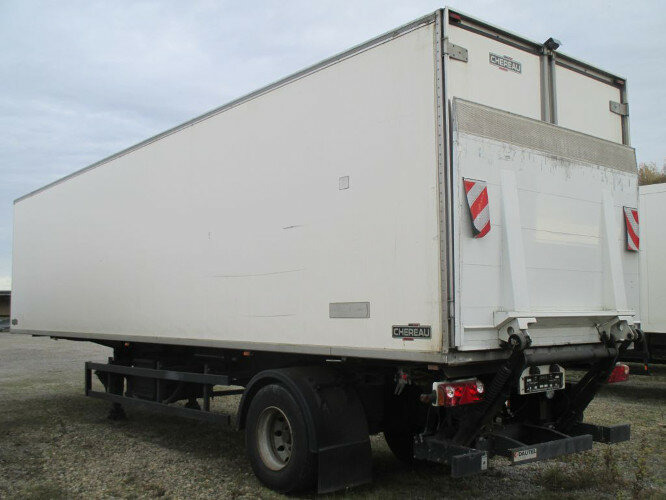 SVKA 10 ZVKA 10 City-Sattel Thermo King SL 200e - Külmutiga poolhaagis: pilt 4 SVKA 10 ZVKA 10 City-Sattel Thermo King SL 200e - Külmutiga poolhaagis: pilt 4