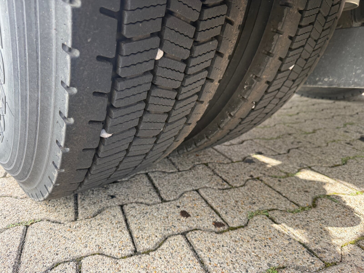 Mercedes-Benz Actros 1844 LS 4x2 Actros 1844 LS 4x2 - Sadulveok: pilt 5 Mercedes-Benz Actros 1844 LS 4x2 Actros 1844 LS 4x2 - Sadulveok: pilt 5