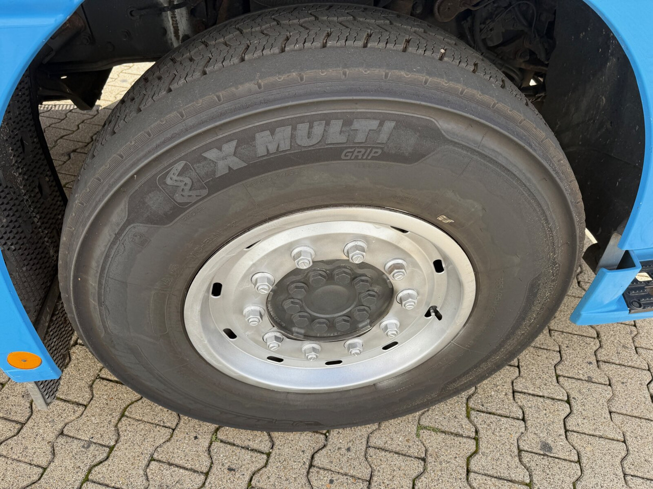 Mercedes-Benz Actros 1844 LS 4x2 Actros 1844 LS 4x2 - Sadulveok: pilt 4 Mercedes-Benz Actros 1844 LS 4x2 Actros 1844 LS 4x2 - Sadulveok: pilt 4