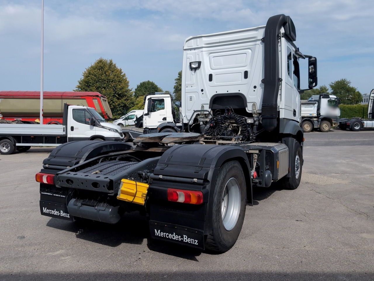 Mercedes-Benz Actros 2148 LS 4x4 HAD Actros 2148 LS 4x4 HAD, Retarder, Navi, MultimediaCockpit, Hydraulik - Sadulveok: pilt 2 Mercedes-Benz Actros 2148 LS 4x4 HAD Actros 2148 LS 4x4 HAD, Retarder, Navi, MultimediaCockpit, Hydraulik - Sadulveok: pilt 2