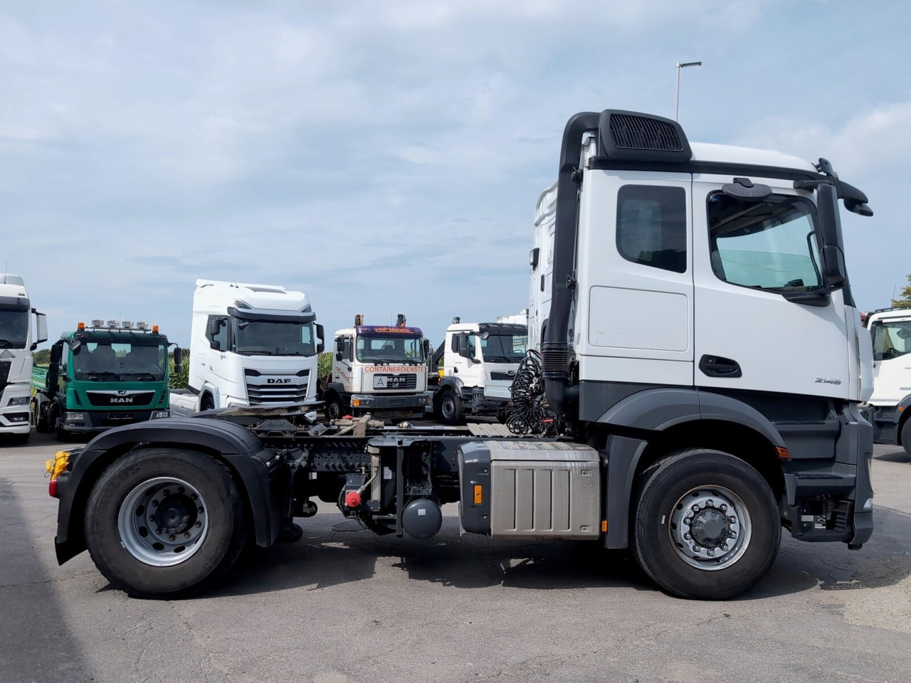 Mercedes-Benz Actros 2148 LS 4x4 HAD Actros 2148 LS 4x4 HAD, Retarder, Navi, MultimediaCockpit, Hydraulik - Sadulveok: pilt 1 Mercedes-Benz Actros 2148 LS 4x4 HAD Actros 2148 LS 4x4 HAD, Retarder, Navi, MultimediaCockpit, Hydraulik - Sadulveok: pilt 1