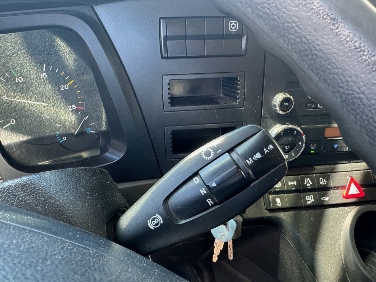 Mercedes-Benz Arocs 1842 LS 4x2 Arocs 1842 LS 4x2, Retarder, StreamSpace, Hydraulik - Sadulveok: pilt 5 Mercedes-Benz Arocs 1842 LS 4x2 Arocs 1842 LS 4x2, Retarder, StreamSpace, Hydraulik - Sadulveok: pilt 5