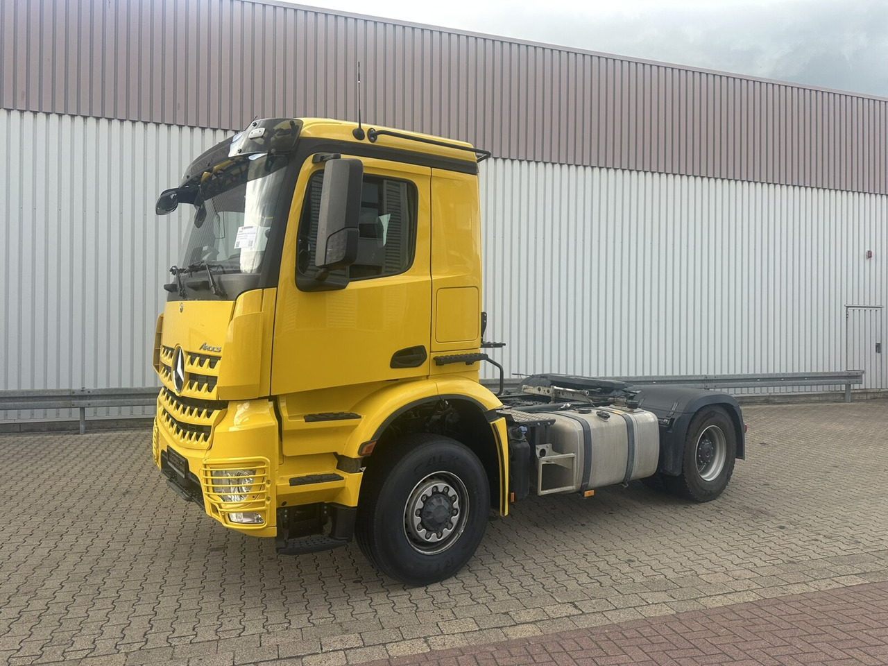 Mercedes-Benz Arocs 1851 LS 4x4 HAD Arocs 1851 LS 4x4 HAD, Hydraulik, Navi, MultimediaCockpit - Sadulveok: pilt 1 Mercedes-Benz Arocs 1851 LS 4x4 HAD Arocs 1851 LS 4x4 HAD, Hydraulik, Navi, MultimediaCockpit - Sadulveok: pilt 1