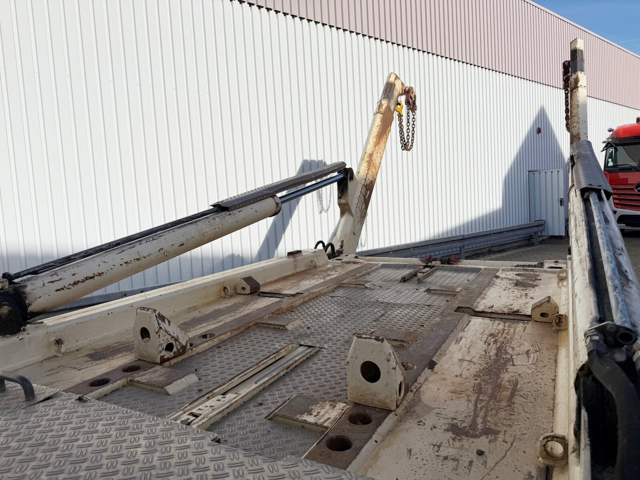 Scania P 320/400 6x2-4 P 320/400 6x2-4, Lenk-/Liftachse, Tele-Absetzanlage, Funk - Nöörtõstukiga veoauto: pilt 2 Scania P 320/400 6x2-4 P 320/400 6x2-4, Lenk-/Liftachse, Tele-Absetzanlage, Funk - Nöörtõstukiga veoauto: pilt 2