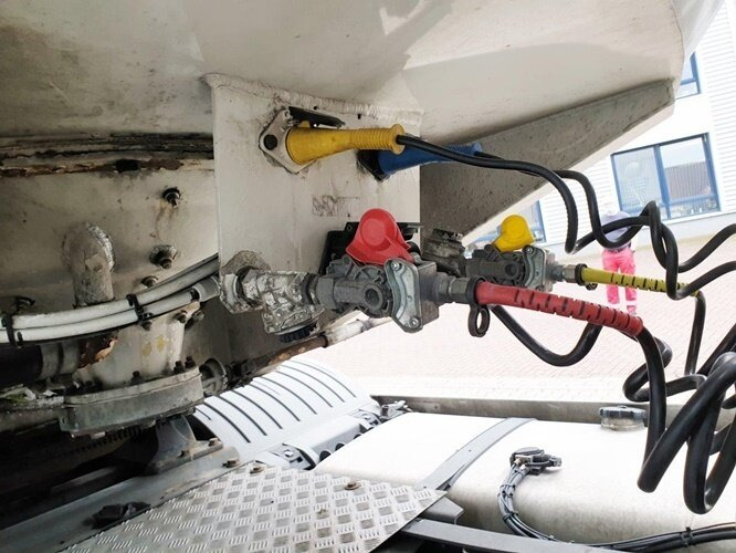 Spitzer SF 2455/4 UN PM SF 2455/4 UN PM Siloaufliger ca. 55m³ - Silo poolhaagis: pilt 4 Spitzer SF 2455/4 UN PM SF 2455/4 UN PM Siloaufliger ca. 55m³ - Silo poolhaagis: pilt 4