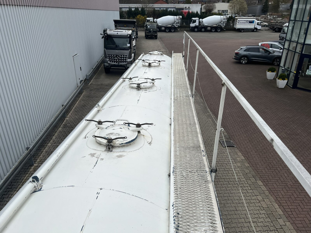 Spitzer SK 2453 ZIC SK 2453 ZIC, Kippsilo ca. 53m³ - Silo poolhaagis: pilt 3 Spitzer SK 2453 ZIC SK 2453 ZIC, Kippsilo ca. 53m³ - Silo poolhaagis: pilt 3
