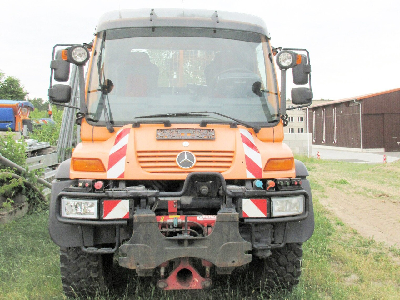 Unimog U500 4x4 U500 4x4 405/40, HIAB 077-1 HI DUO Funk - Tarbesõiduk: pilt 4 Unimog U500 4x4 U500 4x4 405/40, HIAB 077-1 HI DUO Funk - Tarbesõiduk: pilt 4