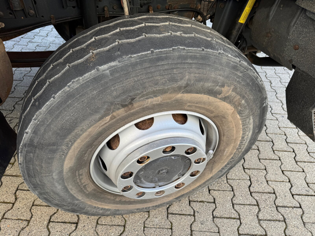 Trakker AD260T36W 6x6 Trakker AD260T36W 6x6 - Kabiinišassiiga veoauto: pilt 2 Trakker AD260T36W 6x6 Trakker AD260T36W 6x6 - Kabiinišassiiga veoauto: pilt 2