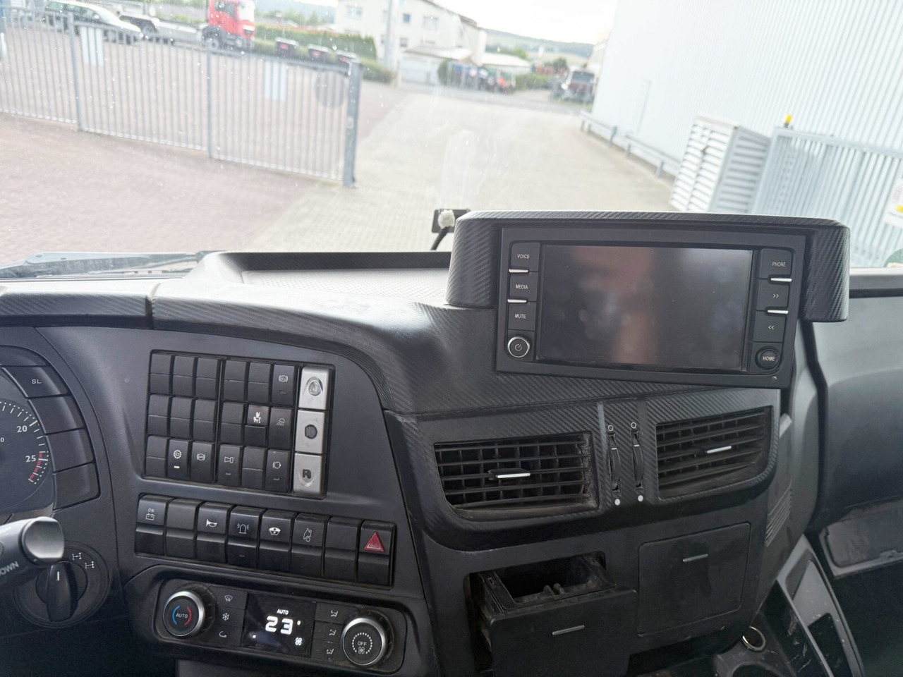 Trakker AD260T45 6x4 Trakker AD260T45 6x4, Bordmatik - Kallurauto: pilt 3 Trakker AD260T45 6x4 Trakker AD260T45 6x4, Bordmatik - Kallurauto: pilt 3