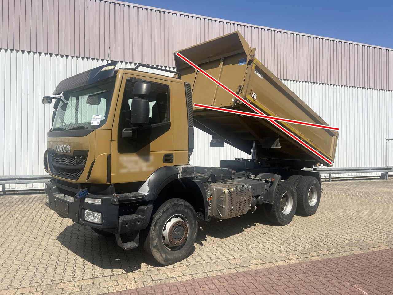 Trakker AD260T45W 6x6 Trakker AD260T45W 6x6 - Kabiinišassiiga veoauto: pilt 1 Trakker AD260T45W 6x6 Trakker AD260T45W 6x6 - Kabiinišassiiga veoauto: pilt 1