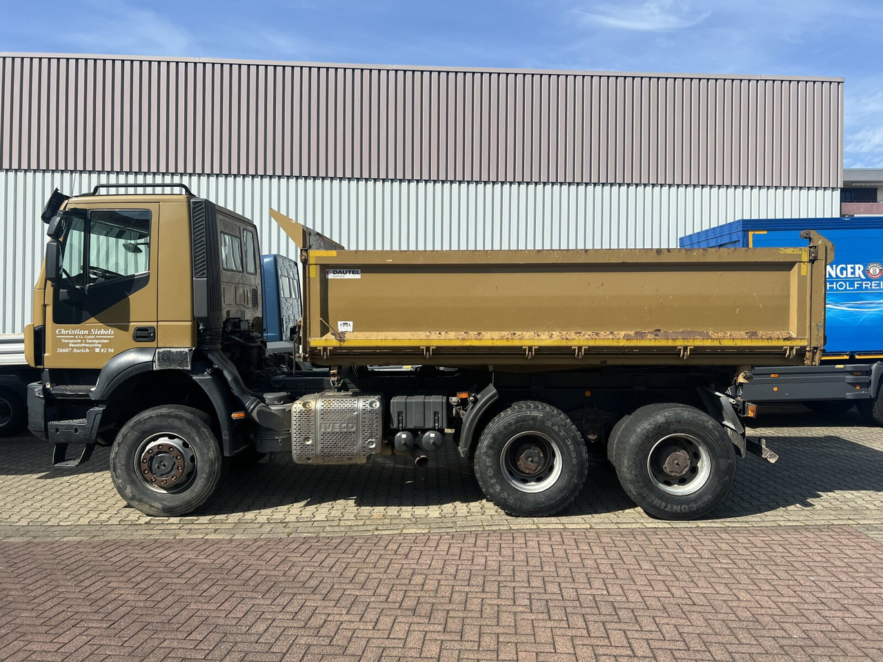 Trakker AD260T45W 6x6 Trakker AD260T45W 6x6 - Kallurauto: pilt 2 Trakker AD260T45W 6x6 Trakker AD260T45W 6x6 - Kallurauto: pilt 2