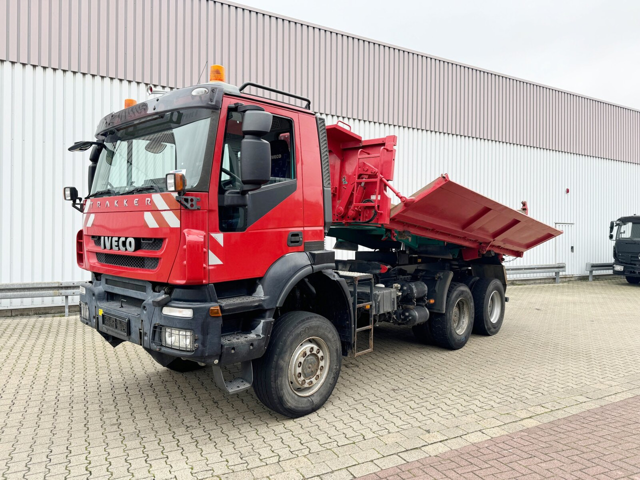 Trakker AD260T45W 6x6 Trakker AD260T45W 6x6, Bordmatik - Kallurauto: pilt 1 Trakker AD260T45W 6x6 Trakker AD260T45W 6x6, Bordmatik - Kallurauto: pilt 1