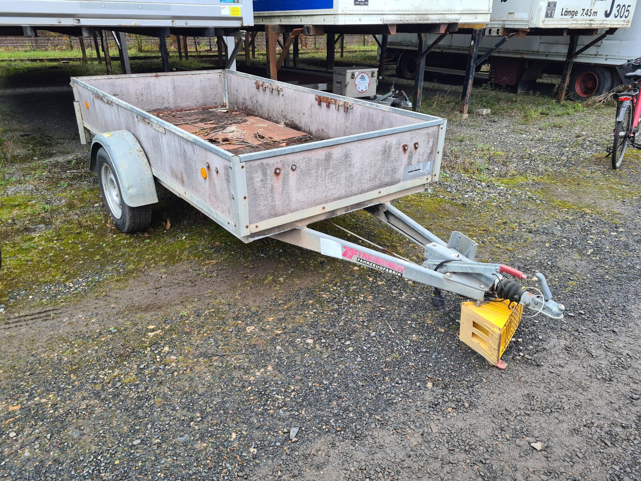 Trebbiner Anh Pritsche TREBBINER FAHRZEUGWERK, 1.500 kg - Auto järelhaagis: pilt 1 Trebbiner Anh Pritsche TREBBINER FAHRZEUGWERK, 1.500 kg - Auto järelhaagis: pilt 1