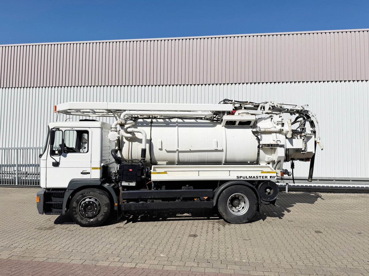 MAN TGM 18.284 4x2 BL TGM 18.284 4x2 BL, Assmann Saug- und Spülwagen 9m³ - Veoauto: pilt 4 MAN TGM 18.284 4x2 BL TGM 18.284 4x2 BL, Assmann Saug- und Spülwagen 9m³ - Veoauto: pilt 4
