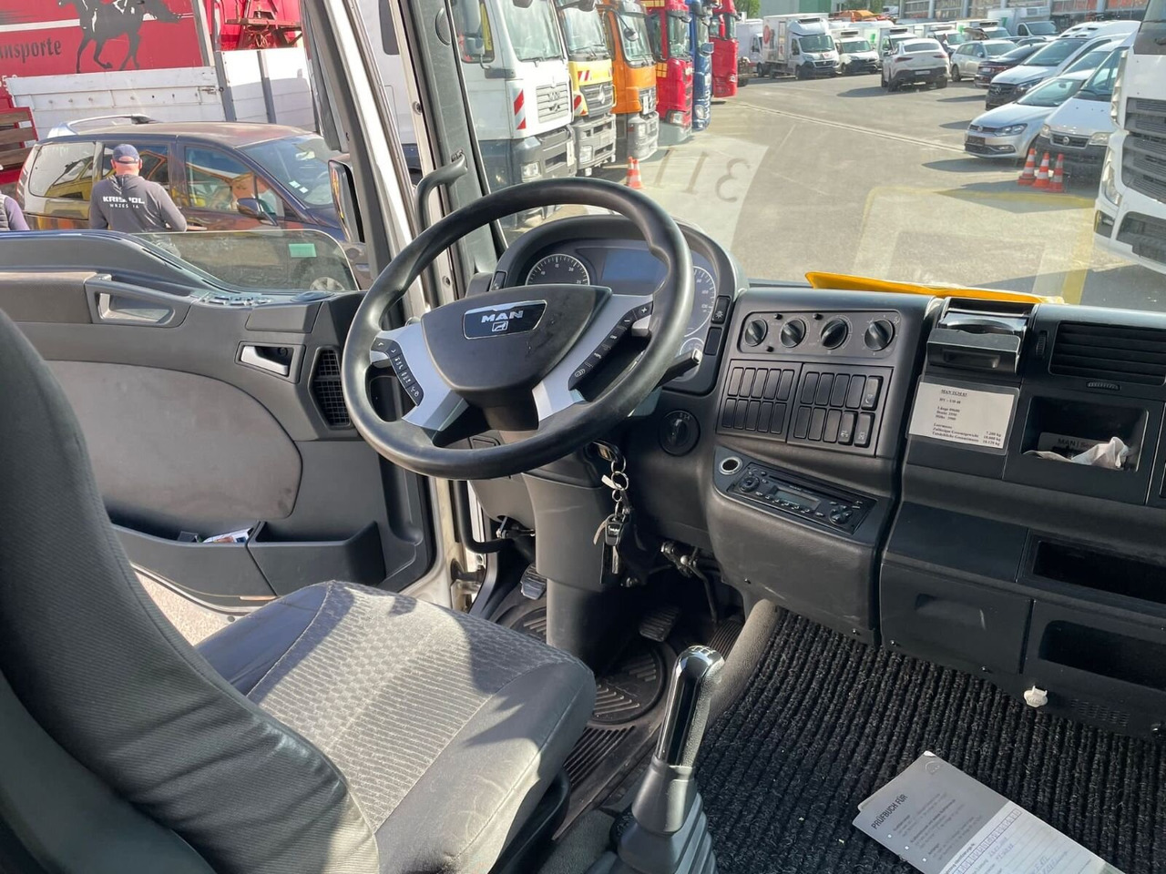 MAN TGM 18.330 4X2 LL TGM 18.330 4X2 LL, Fahrschulausstattung - Veoauto: pilt 2 MAN TGM 18.330 4X2 LL TGM 18.330 4X2 LL, Fahrschulausstattung - Veoauto: pilt 2