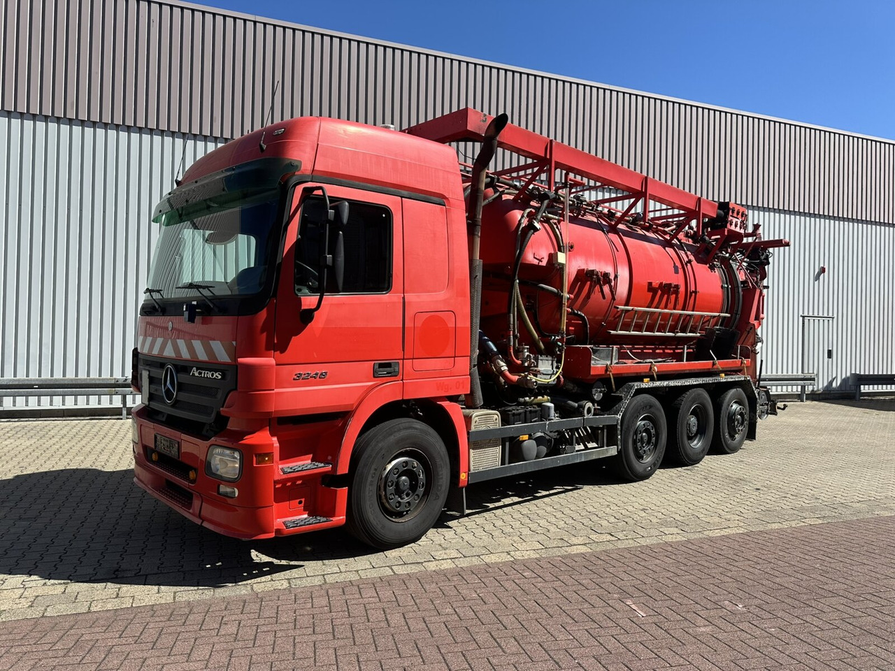 Mercedes-Benz Actros 3246 L 8x2 Actros 3246 L 8x2, Hellmers Saug- und Spülwagen ca. 15m³ - Veoauto: pilt 1 Mercedes-Benz Actros 3246 L 8x2 Actros 3246 L 8x2, Hellmers Saug- und Spülwagen ca. 15m³ - Veoauto: pilt 1