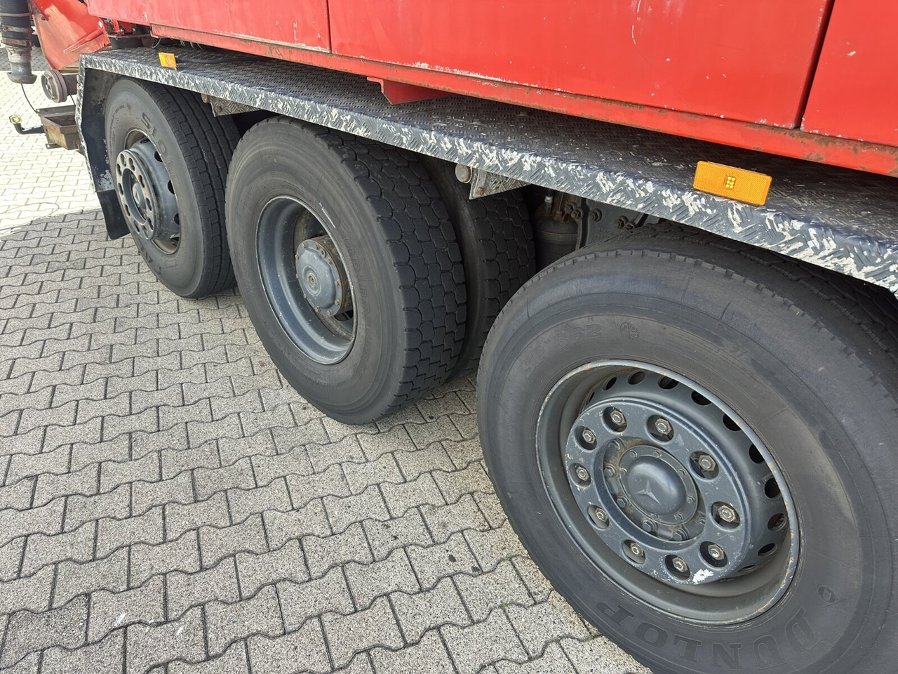 Mercedes-Benz Actros 3246 L 8x2 Actros 3246 L 8x2, Hellmers Saug- und Spülwagen ca. 15m³ - Veoauto: pilt 5 Mercedes-Benz Actros 3246 L 8x2 Actros 3246 L 8x2, Hellmers Saug- und Spülwagen ca. 15m³ - Veoauto: pilt 5