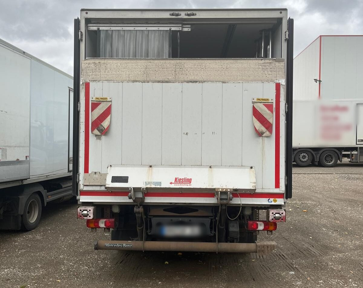 Mercedes-Benz Atego 816 4x2 Atego 816 4x2, Kühlkoffer, Trennwand, ThermoKing, LBW Sörensen - Veoauto: pilt 5 Mercedes-Benz Atego 816 4x2 Atego 816 4x2, Kühlkoffer, Trennwand, ThermoKing, LBW Sörensen - Veoauto: pilt 5