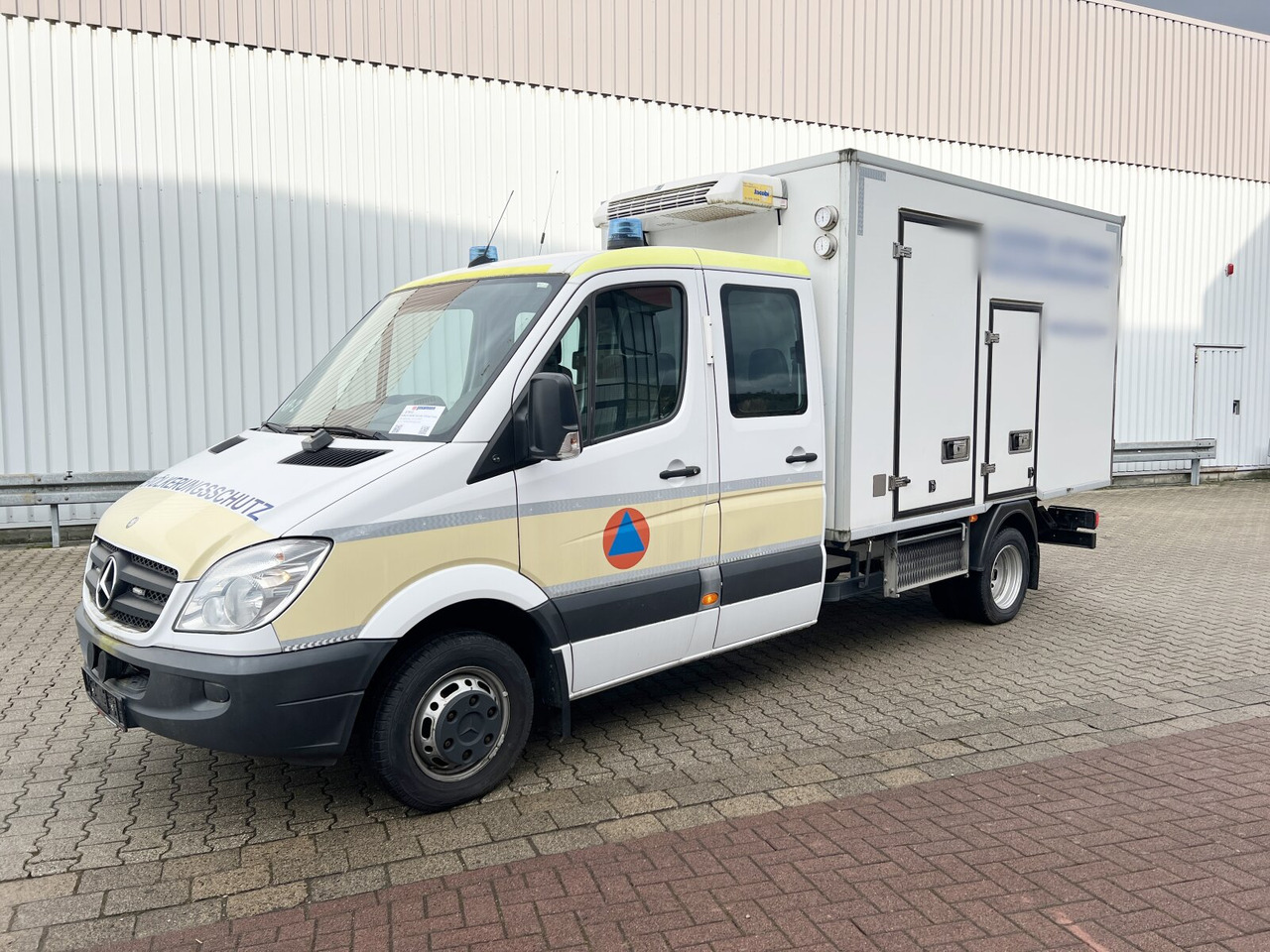 Mercedes-Benz Sprinter 515 4x2 Doka Sprinter 515 4x2 Doka, Kühlkoffer - Veoauto: pilt 1 Mercedes-Benz Sprinter 515 4x2 Doka Sprinter 515 4x2 Doka, Kühlkoffer - Veoauto: pilt 1
