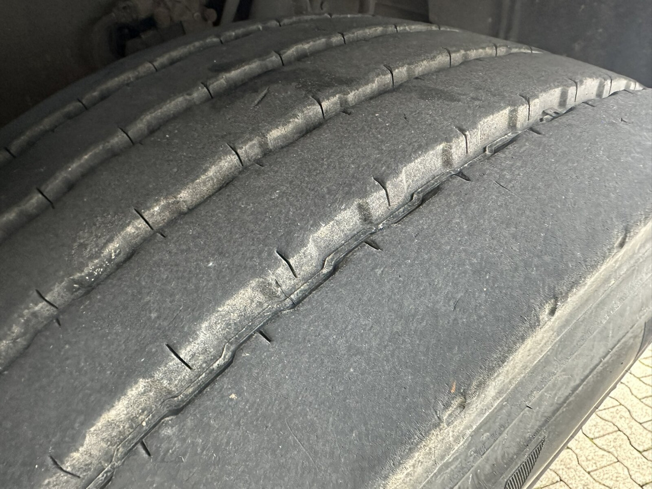 Volvo FM 400 6x4 R FM 400/6x4 R, VDL S-21-6200 4.50 bis 7.00m Container - Konkstõstukiga veoauto: pilt 5 Volvo FM 400 6x4 R FM 400/6x4 R, VDL S-21-6200 4.50 bis 7.00m Container - Konkstõstukiga veoauto: pilt 5