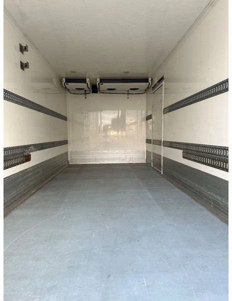 Volvo FL 250 CARRIER SUPRA 750 MT + LIFT + EURO 6 + APK/TUV + 234.099 KM + AIRCO - Külmutiga veoauto: pilt 4 Volvo FL 250 CARRIER SUPRA 750 MT + LIFT + EURO 6 + APK/TUV + 234.099 KM + AIRCO - Külmutiga veoauto: pilt 4