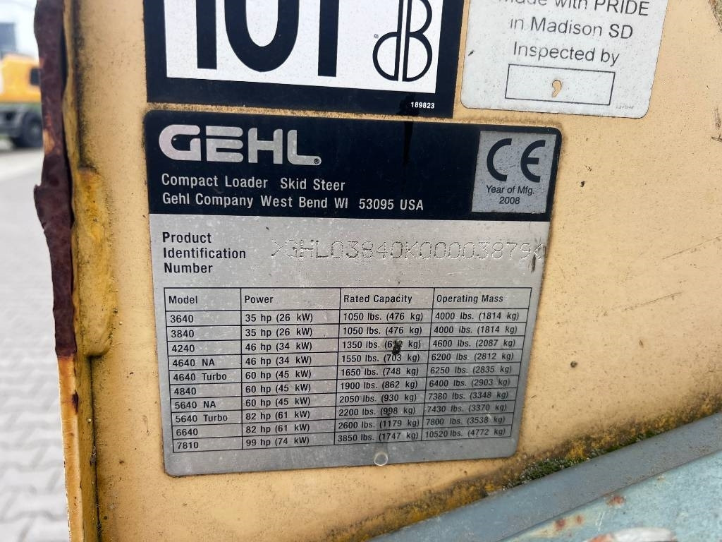 Gehl 3840 E - Kompaktlaadur: pilt 5 Gehl 3840 E - Kompaktlaadur: pilt 5