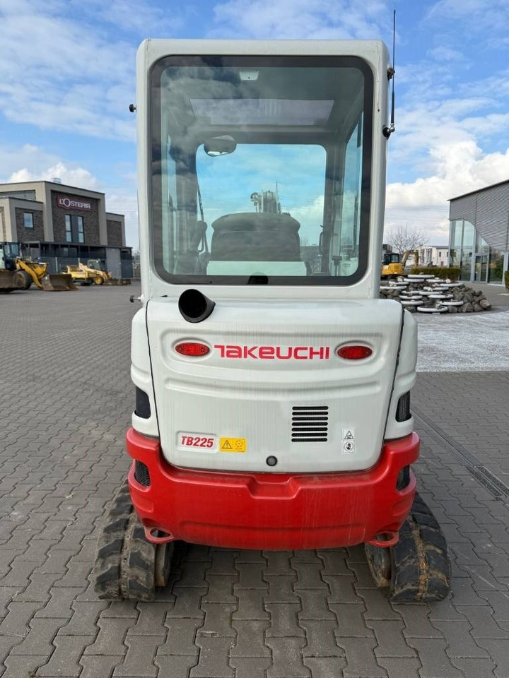 Takeuchi TB 225 V3 - Miniekskavaator: pilt 3 Takeuchi TB 225 V3 - Miniekskavaator: pilt 3
